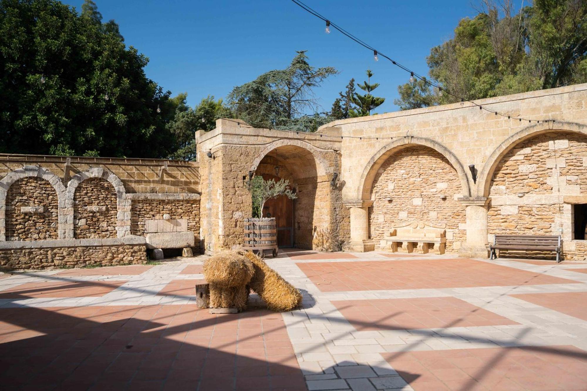 Antica Masseria Martuccio Hotel Mesagne Exterior photo